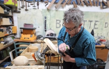 Visite de la chapellerie / Atelier de formier Hats blocks Laforest