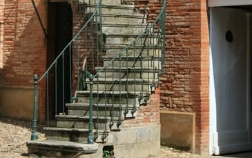 Visite libre de la cour et de l'escalier d'honneur de l'hôtel Lefranc de Pompignan