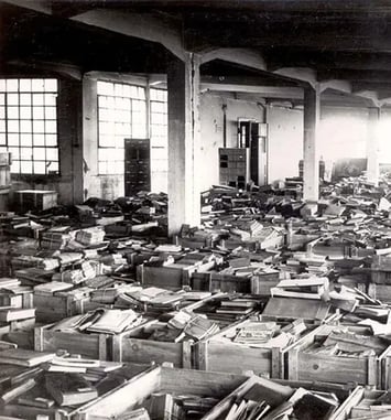 Les archives, prises de guerre : de Paris à Moscou, l'odyssée des archives françaises spoliées par les nazis