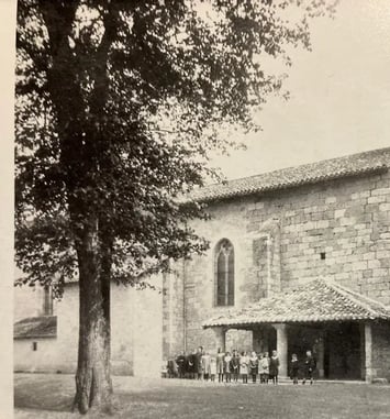 Venez découvrir l'église de Piac et son petit trésor patrimonial.